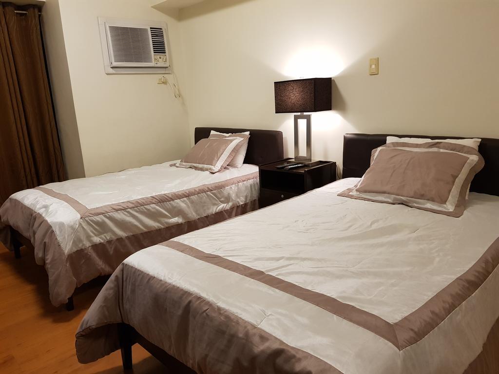 Eton Baypark Apartment Manila Exterior photo